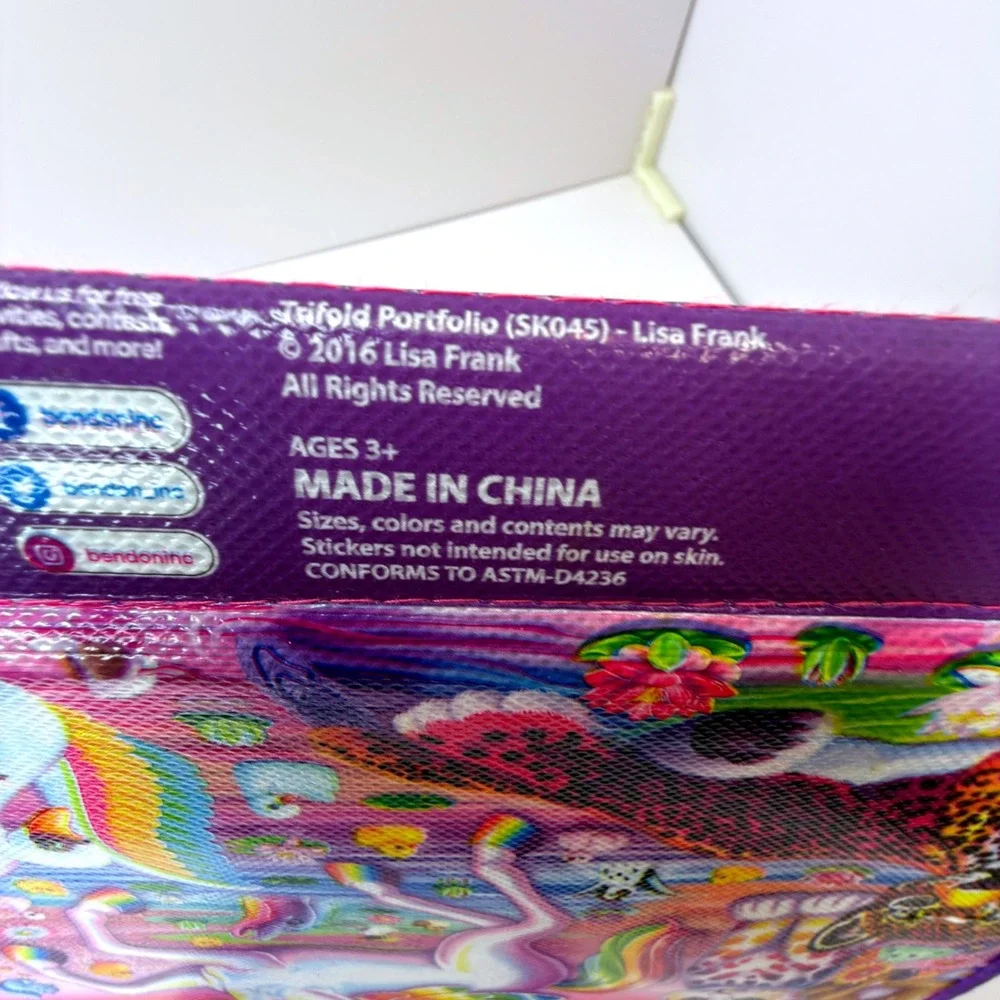 Lisa Frank Trifold Portfolio Organizer SK045 Rainbow Pegasus Leopard 2016